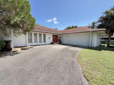 8432 Waterway Drive, Lake Clarke Shores FL - photo 6 of 6