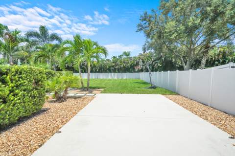 6176 Eagles Nest Drive, Jupiter FL - photo 11 of 65