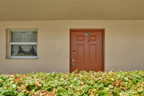 2651 Sunrise Lakes Drive #104, Sunrise FL - photo 21 of 31