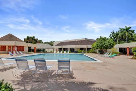 2651 Sunrise Lakes Drive #104, Sunrise FL - photo 24 of 31