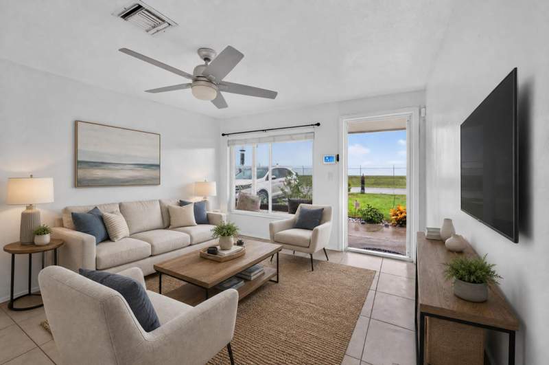 4 bedroom Single Family Residence at 5900 Atlanta Street, Playland Estates Sec 3, Hollywood — photo 5