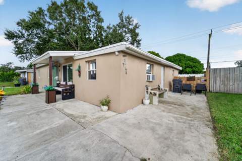 5900 Atlanta Street, Hollywood FL - photo 20 of 27