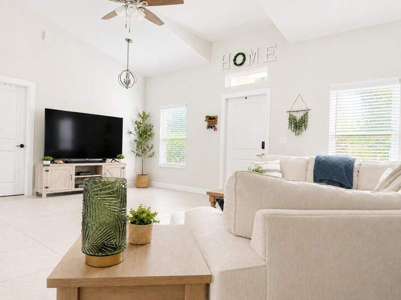 3 bedroom Single Family Residence at 1367 SW Chase Road, Port St Lucie Section 14, Port St. Lucie — photo 3