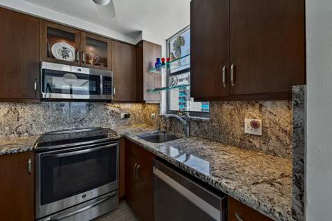 1010 S Ocean Boulevard #1516, Pompano Beach FL - photo 16 of 71