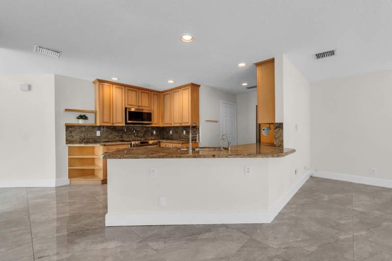3 bedroom Single Family Residence at 23330 Torre Circle, Costa Del Sol, Boca Raton — photo 5