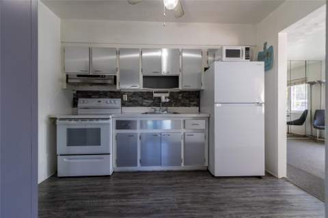 4720 N Andrews Avenue, Oakland Park FL - photo 6 of 22