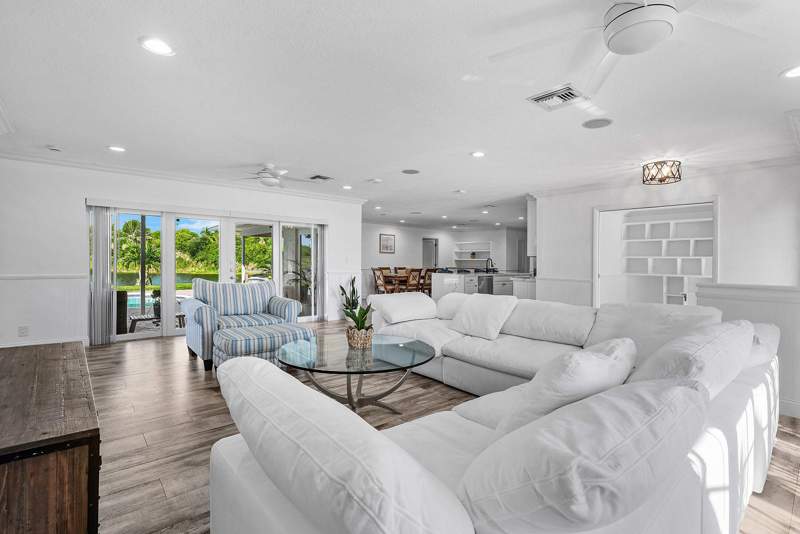 5 bedroom Single Family Residence at 3815 S Lake Drive, LAKE EDEN SUB 2, Boynton Beach — photo 5