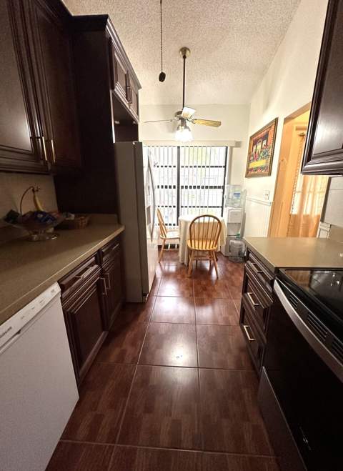 1040 Parkside Green Drive #C, Greenacres FL - photo 7 of 23