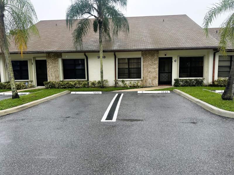 2 bedroom Villa at 1040 Parkside Green Drive #C, Parkside Green, Greenacres — photo 2
