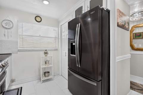 9201 Sunrise Lakes Boulevard #202, Sunrise FL - photo 8 of 40