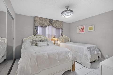 9201 Sunrise Lakes Boulevard #202, Sunrise FL - photo 24 of 40