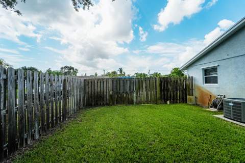 225 River Terrace Drive, Jupiter FL - photo 24 of 36