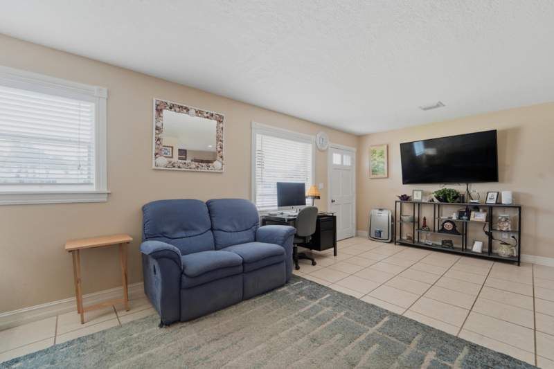 2 bedroom Single Family Residence at 225 River Terrace Drive, River Terrace, Jupiter — photo 3