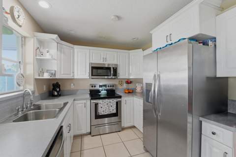 225 River Terrace Drive, Jupiter FL - photo 7 of 36