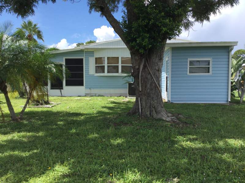 2 bedroom Mobile Home at 114 Camino Del Rio, Spanish Lakes Riverfront, Port St. Lucie — photo 2