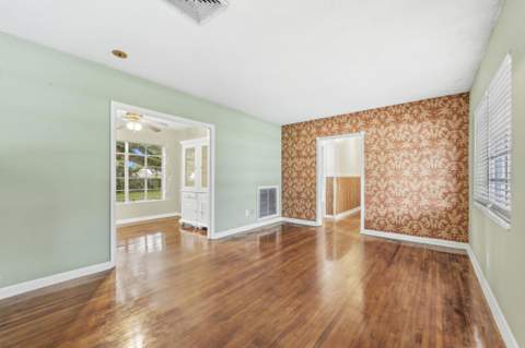 1054 Trinidad Avenue, Fort Pierce FL - photo 8 of 48