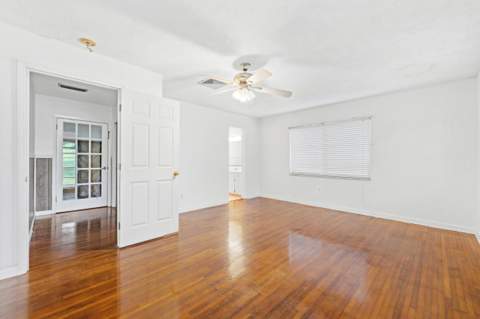 1054 Trinidad Avenue, Fort Pierce FL - photo 19 of 48