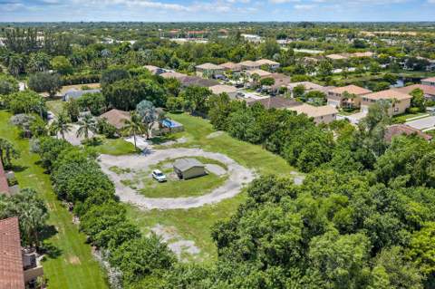 5681 Desoto Road, Greenacres FL - photo 10 of 20