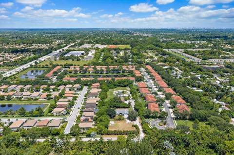 5681 Desoto Road, Greenacres FL - photo 14 of 20