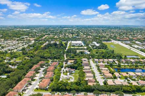 5681 Desoto Road, Greenacres FL - photo 18 of 20