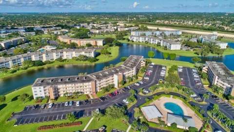 1041 Guilford C, Boca Raton FL - photo 15 of 33
