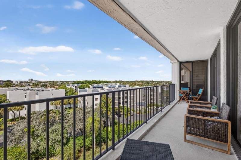 2 bedroom Condominium at 1300 S Highway A1A #521, Oceancrest, Jupiter — photo 3