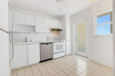 750 N Ocean Boulevard #1502, Pompano Beach FL - photo 13 of 70