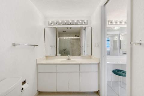 750 N Ocean Boulevard #1502, Pompano Beach FL - photo 22 of 70