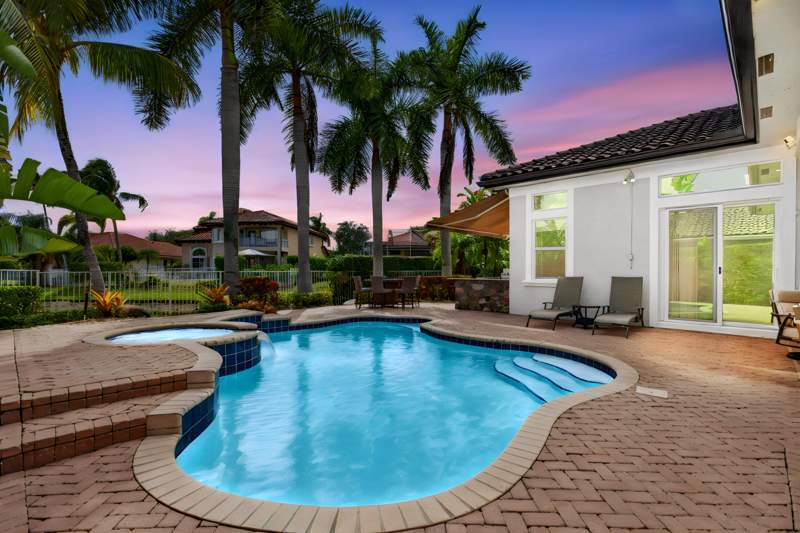 5 bedroom Single Family Residence at 4876 NW 123rd Terrace, Wyndham Lakes West, Coral Springs — photo 3