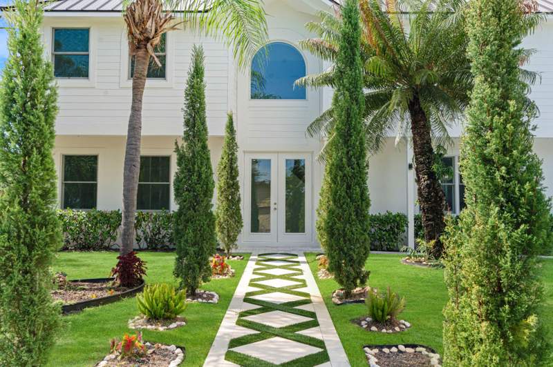 5 bedroom Single Family Residence at 100 Norwood Road, Jupiter In The Pines, Jupiter — photo 2