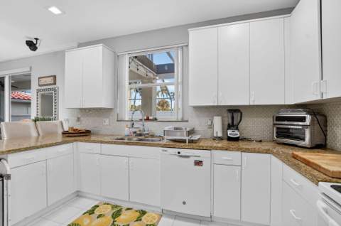 18280 Coral Isles Drive, Boca Raton FL - photo 18 of 57