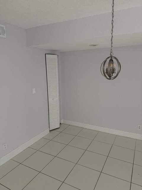 3015 Oaktree Lane #Unit 277, Hollywood FL - photo 8 of 69