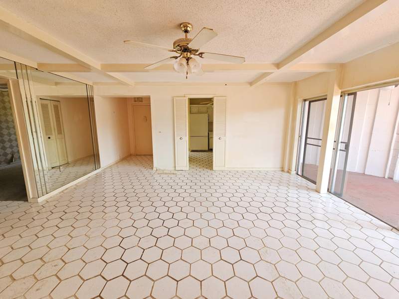 2 bedroom Condominium at 6 Greenway Village #105, Greenway Village North, Royal Palm Beach — photo 3