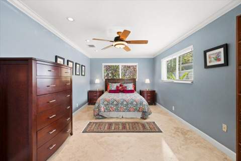2137 NE 17th Avenue, Wilton Manors FL - photo 7 of 45
