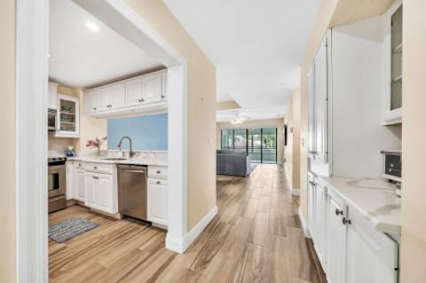 827 Oak Harbour Drive, Juno Beach FL - photo 9 of 66