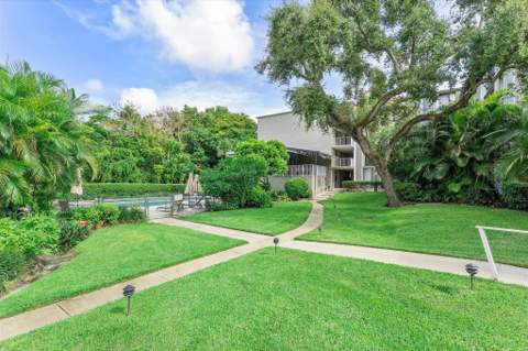501 SW 11th Place #418, Boca Raton FL - photo 23 of 32