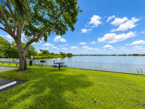 2831 N Oakland Forest Drive #101, Oakland Park FL - photo 24 of 27