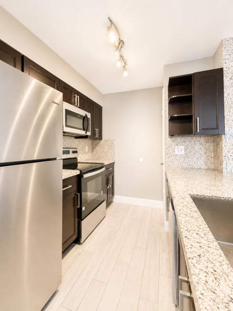2831 N Oakland Forest Drive #101, Oakland Park FL - photo 6 of 27