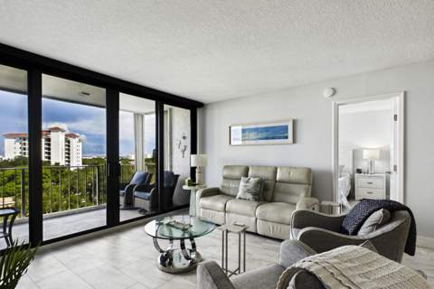 336 Golfview Road #708, North Palm Beach FL - photo 12 of 61