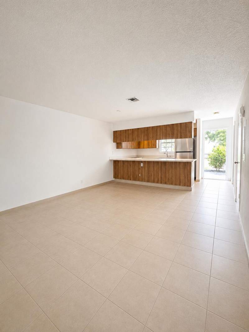 2 bedroom Townhouse at 7987 NW 35th Court #7987, Springs Townhomes Condo, Coral Springs — photo 2