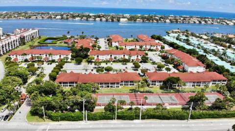 7030 Half Moon Circle #216, Hypoluxo FL - photo 6 of 76