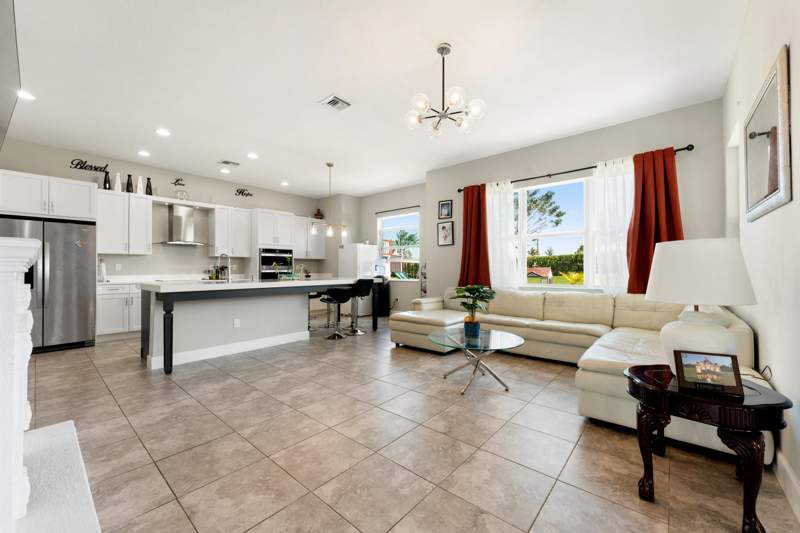 4 bedroom Single Family Residence at 5446 Macoon Way, Orchards Of Westlake Phase 1, The Acreage — photo 3