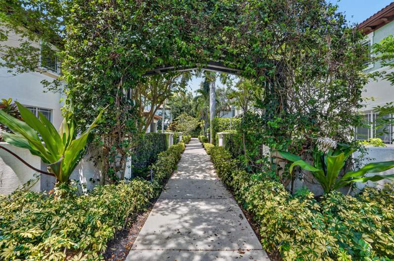 3 bedroom Single Family Residence at 125 NW Gardener Street, Library Commons, Boca Raton — photo 4