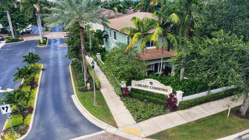 3 bedroom Single Family Residence at 125 NW Gardener Street, Library Commons, Boca Raton — photo 2