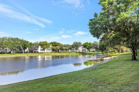 2202 Lucaya Bend #G2, Coconut Creek FL - photo 20 of 44