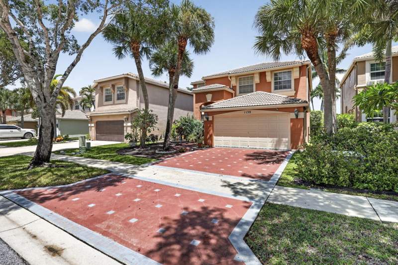 3 bedroom Single Family Residence at 1158 Oakwater Drive, Madison Green 1 Pars A, H And K, Royal Palm Beach — photo 2
