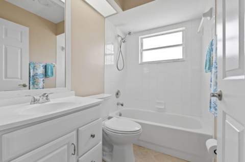 4265 SE Brittney Circle, Port St. Lucie FL - photo 20 of 39
