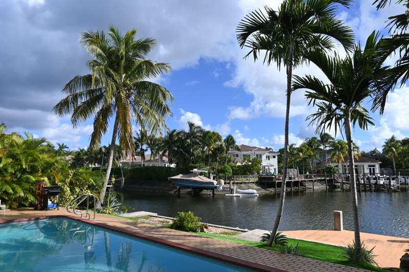 5 bedroom Single Family Residence at 1104 Washington Street, Hollywood Golf Estates Sec Two, Hollywood — photo 2