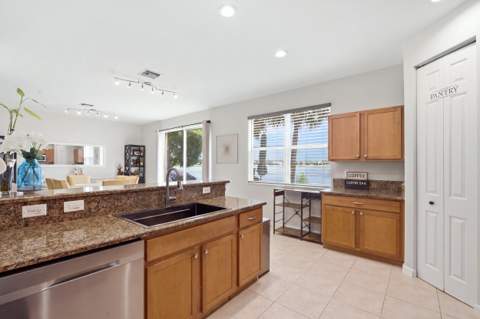 991 NW Leonardo Circle, Port St. Lucie FL - photo 11 of 50