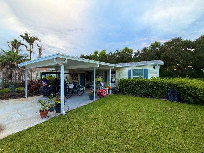 2 bedroom Manufactured Home at 2804 Nine Iron Drive, The Links At Savanna Club, Port St. Lucie — photo 3